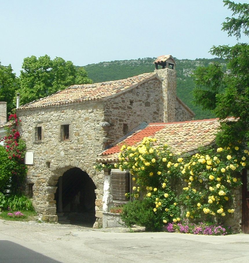 Roč
